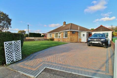 2 bedroom semi-detached bungalow for sale