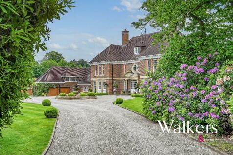 6 bedroom detached house for sale