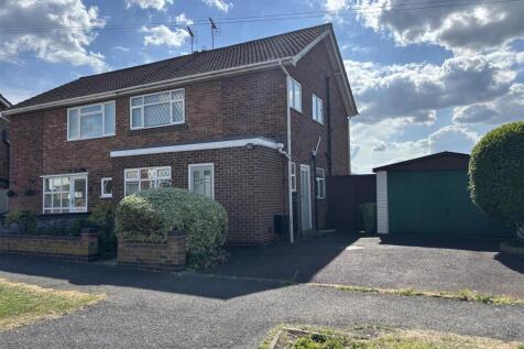 Wellesbourne Drive, Glenfield, Leicester 3 bed semi