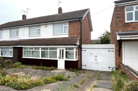 Salcombe Drive, Glenfield, Leics 3 bed semi