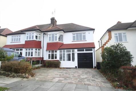 Cottesmore Gardens, Leigh On Sea, Essex 3 bed semi