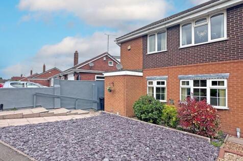 Hazel Road, TIPTON, DY4 0ER 2 bed apartment for sale