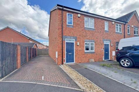 Nathu Drive, TIPTON, DY4 8SE 4 bed end of terrace house for sale