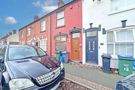 Wellington Road, TIPTON, DY4 8RT 4 bed terraced house for sale