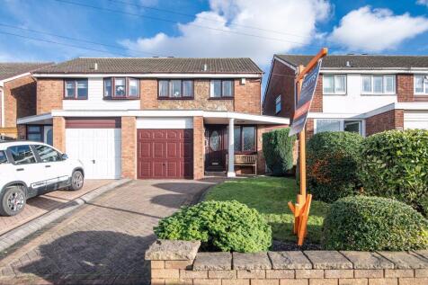 Lemox Road, WEST BROMWICH, B70 0QT 3 bed semi