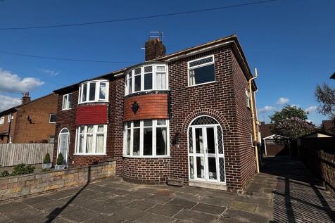 Agecroft Road, Rudheath, Northwich 3 bed semi