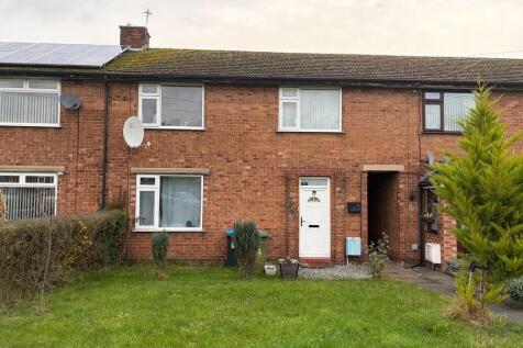 The Crescent, Weaverham, Northwich 3 bed terraced house for sale