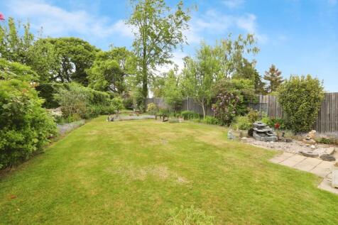 4 bedroom bungalow for sale