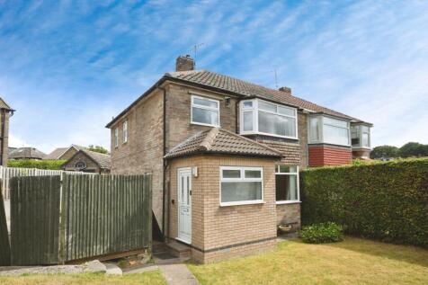 Wollaton Avenue, Bradway, Sheffield... 3 bed semi