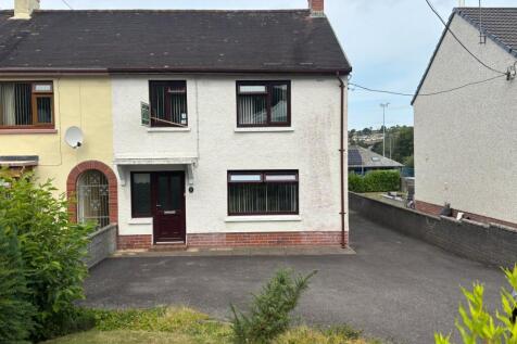 New Road, Newcastle Emlyn, SA38 3 bed end of terrace house for sale