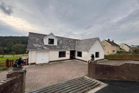 Cribyn, Lampeter, SA48 4 bed detached bungalow for sale