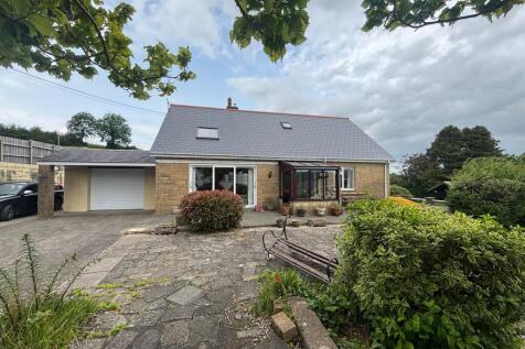 Maestir Road, Lampeter, SA48 3 bed detached house for sale
