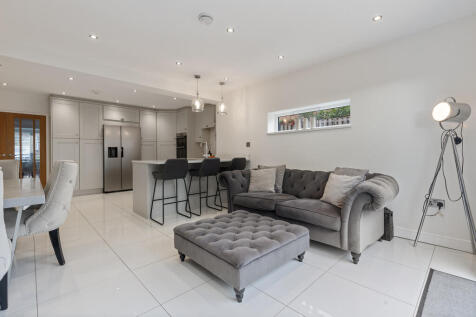 Melford Close, Mapplewell, Barnsley 4 bed detached house for sale