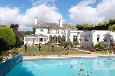 7 bedroom detached house for sale