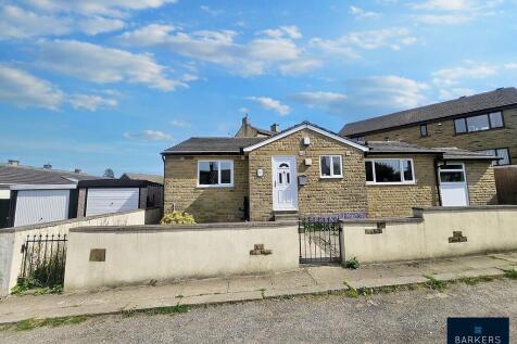 Garthland Way, Bradford 4 2 bed detached bungalow for sale