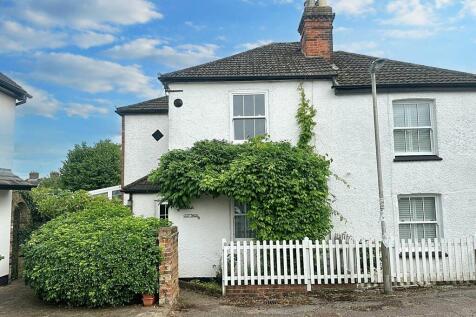 New Road, Shenley, WD7 3 bed cottage for sale