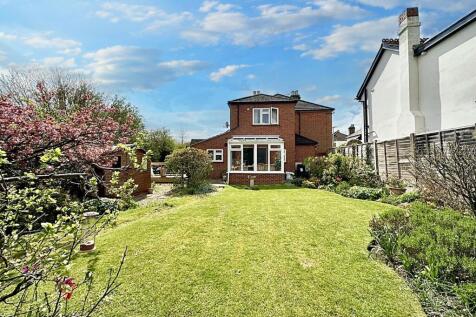 New Road, Shenley, WD7 2 bed cottage for sale