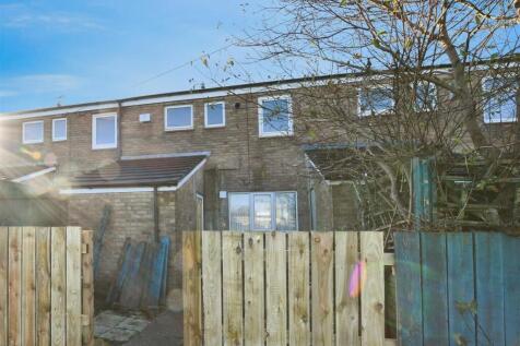 Axminster Close, Bransholme, Hull 3 bed terraced house for sale