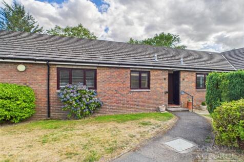 Wakeford Court, Silchester Road... 1 bed bungalow for sale