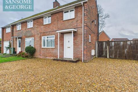 Franklin Avenue, Tadley, Hampshire, RG26 2 bed semi