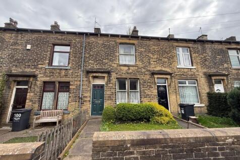 Shay Lane, Halifax HX3 2 bed terraced house for sale