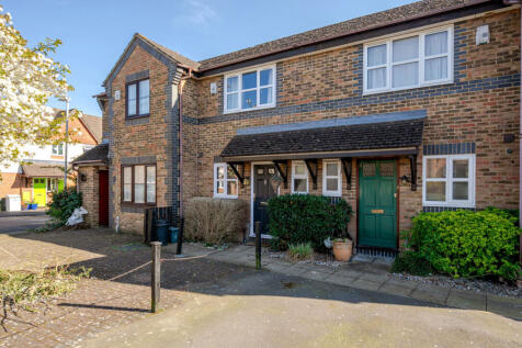 Forbes Way, Ruislip, Middlesex 2 bed terraced house for sale