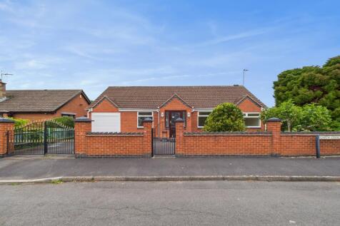3 bedroom detached bungalow for sale
