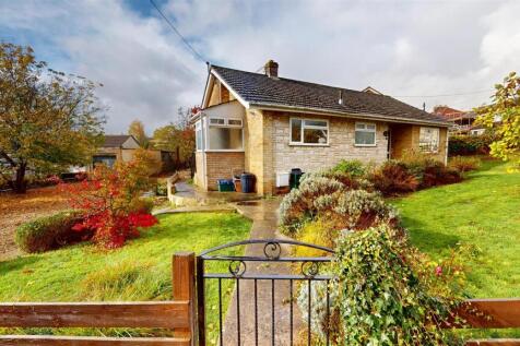 Dymboro Gardens, Midsomer Norton... 3 bed detached bungalow for sale