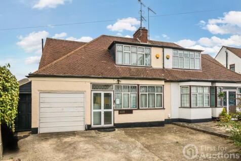 The Avenue, Pinner, Middlesex 4 bed semi