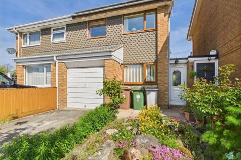Girtrell Close, Wirral CH49 3 bed semi