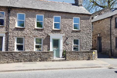 North Road, Kirkby Stephen, Cumbria... 3 bed end of terrace house for sale