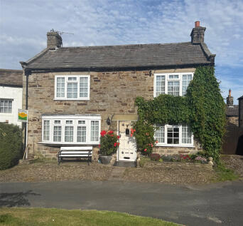 Reeth, Richmond, DL11 6 3 bed cottage for sale