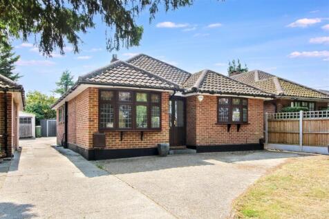 3 bedroom detached bungalow for sale