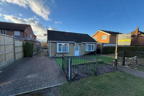 2 bedroom detached bungalow for sale