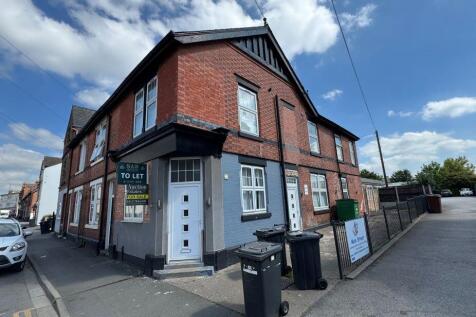 5 bedroom terraced house for sale