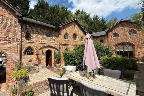 4 bedroom country house for sale