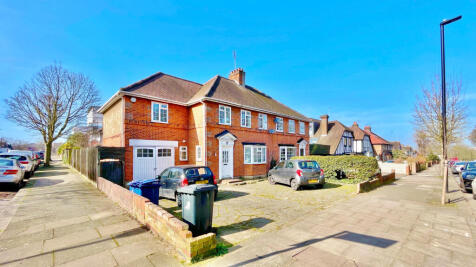 4 bedroom semi-detached house for sale
