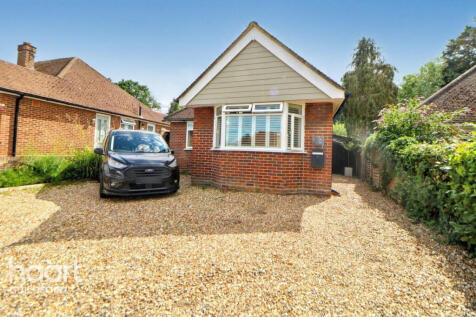 Saffron Platt, Guildford 4 bed bungalow for sale