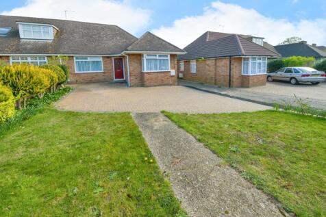 3 bedroom semi-detached bungalow for sale
