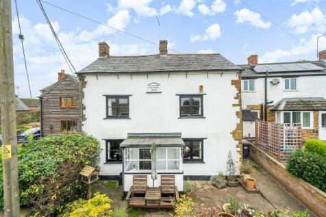 3 bedroom cottage for sale