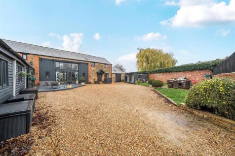 6 bedroom barn conversion for sale