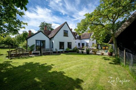 5 bedroom detached house for sale