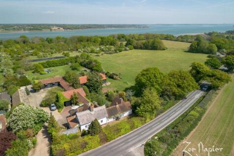 Mistley 4 bed detached house for sale
