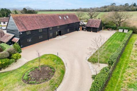 Billericay 5 bed barn conversion for sale