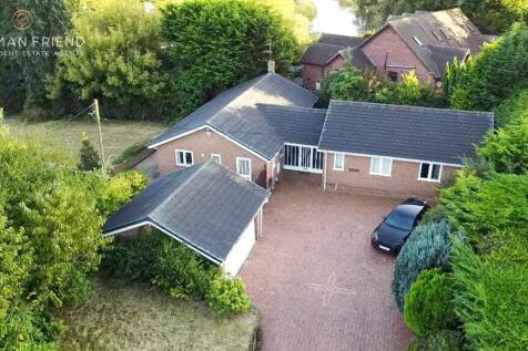 3 bedroom detached bungalow for sale