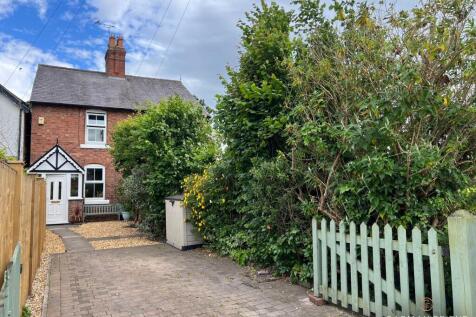 Heath Road, Upton, CH2 2 bed cottage for sale