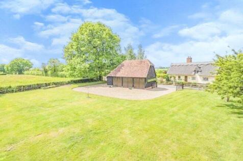 2 bedroom detached house for sale