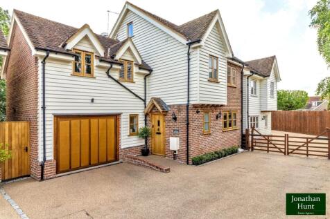 The Old Dairy Mews, Buntingford SG9 4 bed detached house for sale