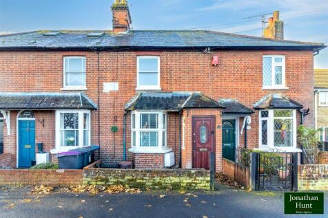 London Road, Buntingford SG9 2 bed cottage for sale