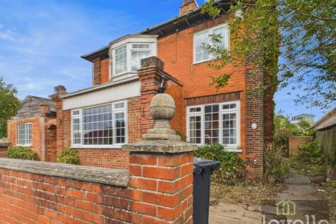 Trusthorpe Road, Trusthorpe LN12 3 bed detached house for sale